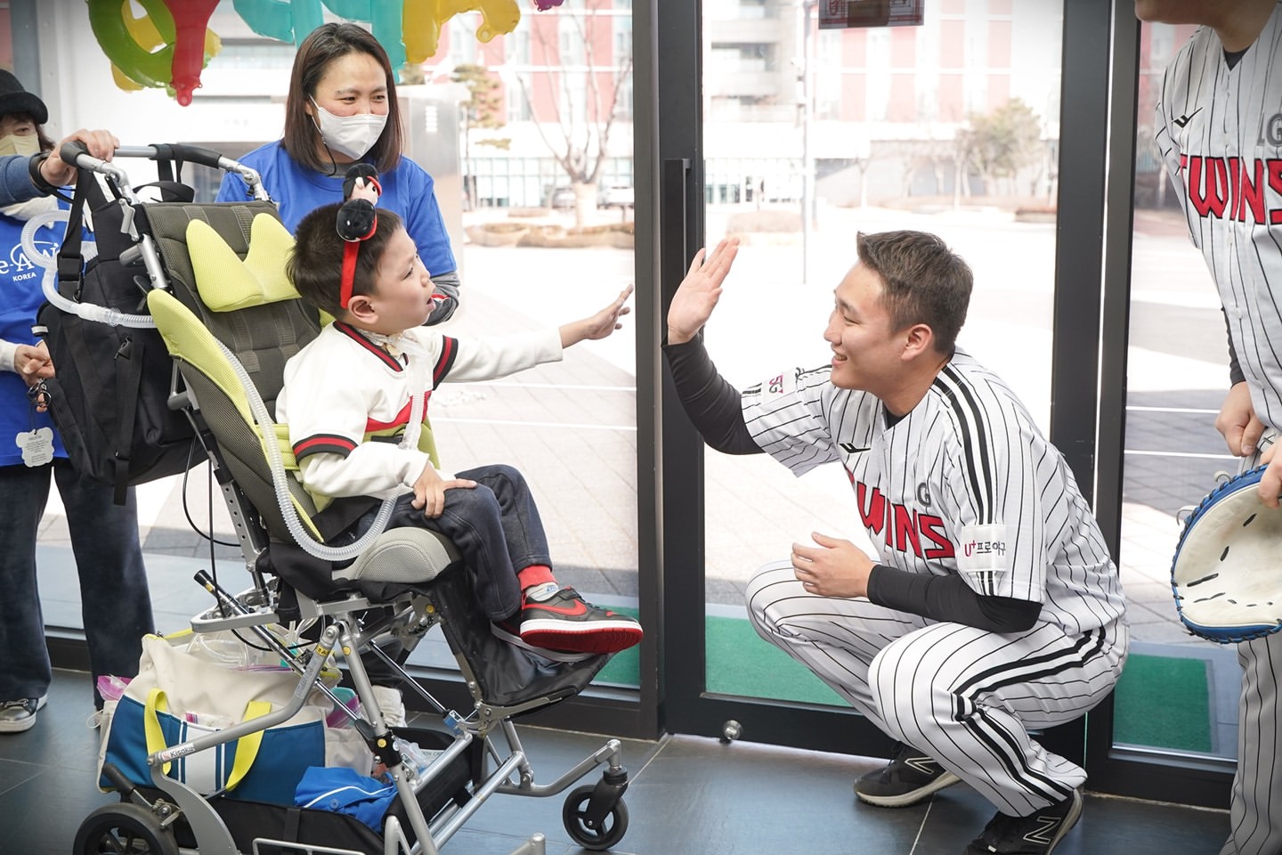 야구를 사랑하는 시환이의 소원이 이루어진 날